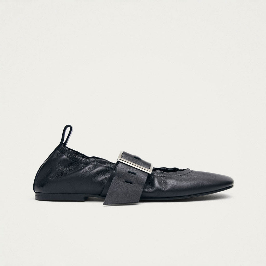 Sarea Black Leather Ballet Flats