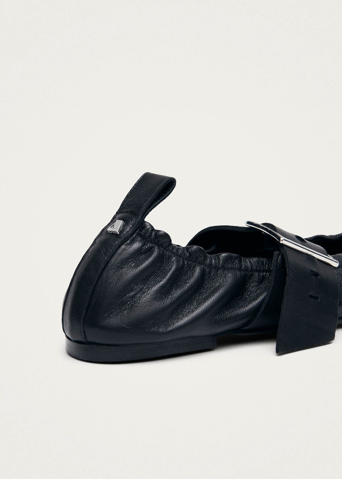 Sarea Black Leather Ballet Flats