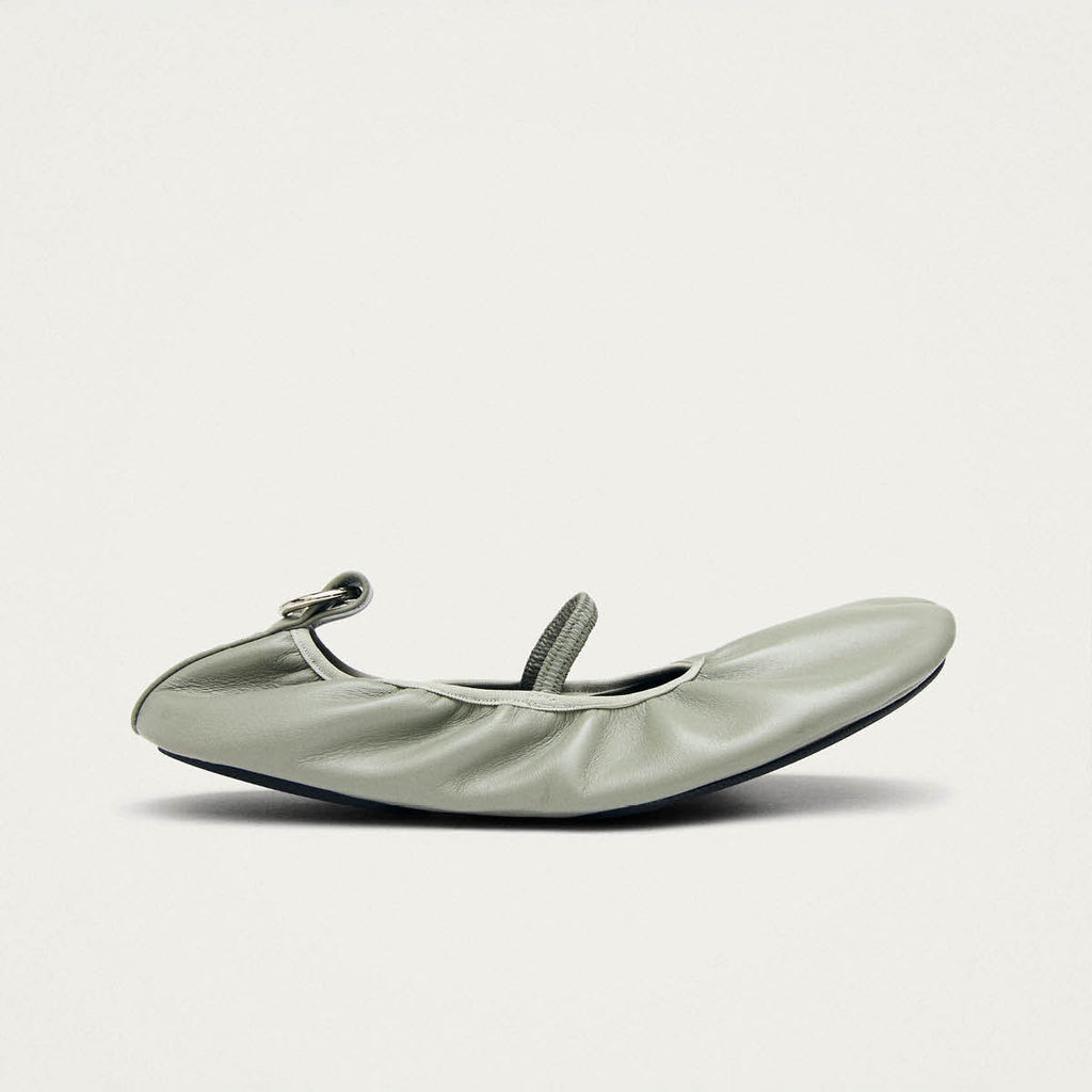 Naira Barefoot Green Leather Ballet Flats
