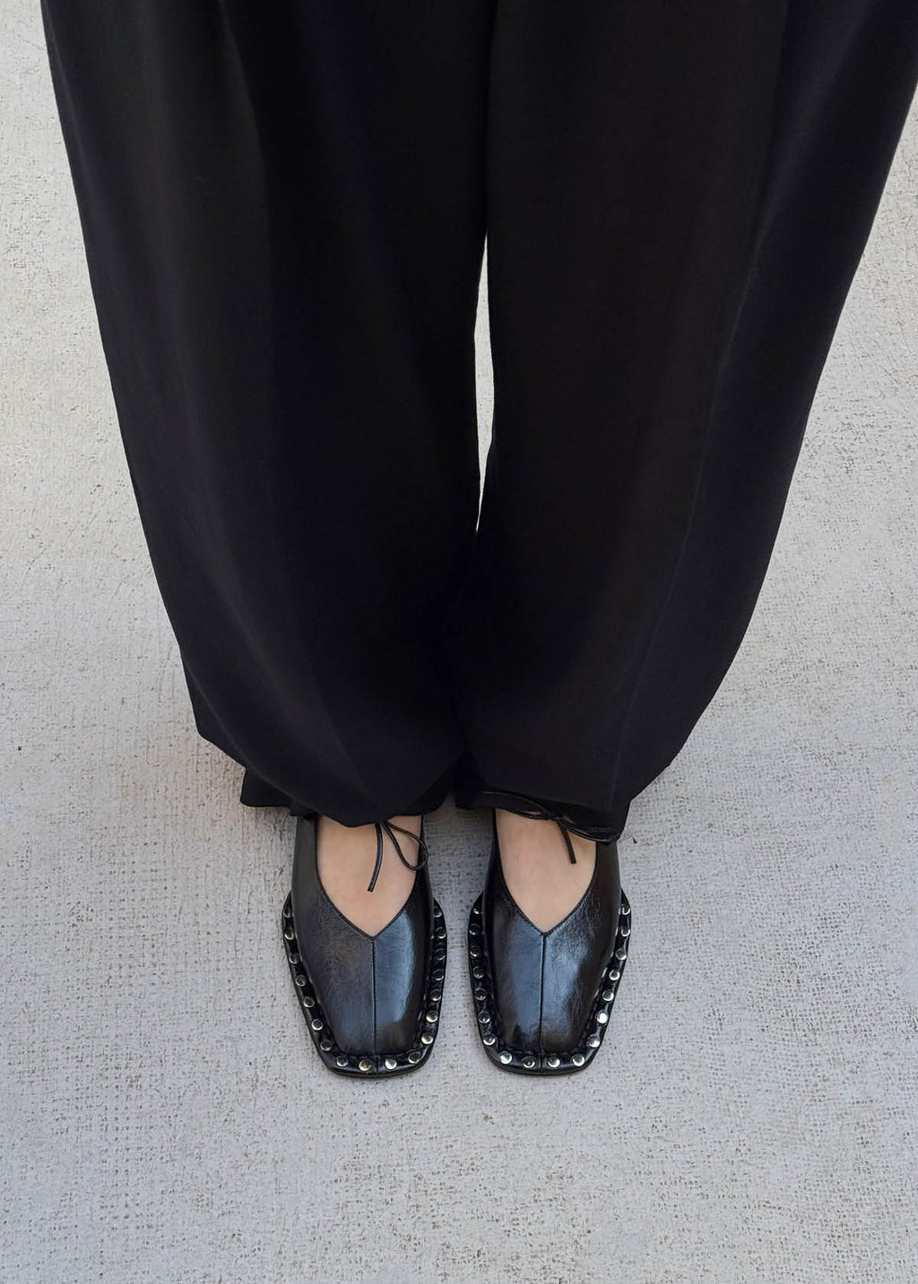 Sway Studs Rift Black Leather Ballet Flats